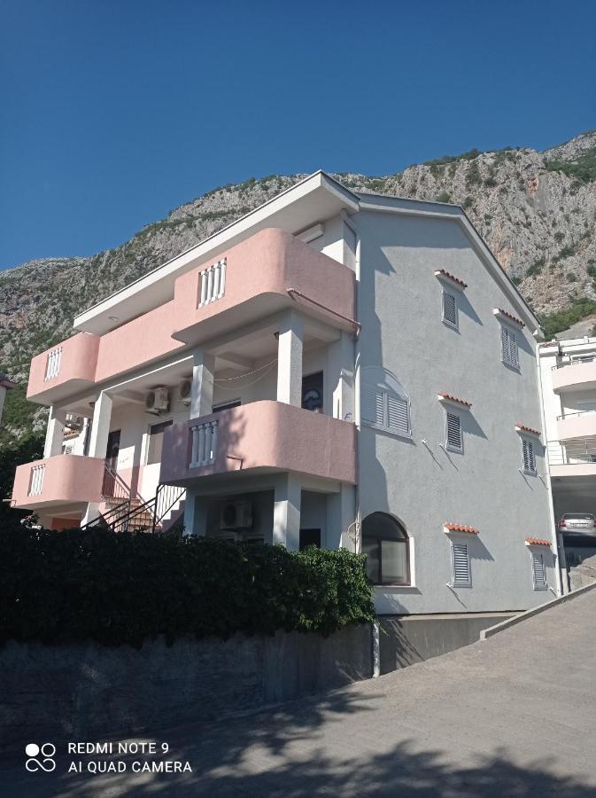 Apartments Dakovic M Kotor Exteriör bild
